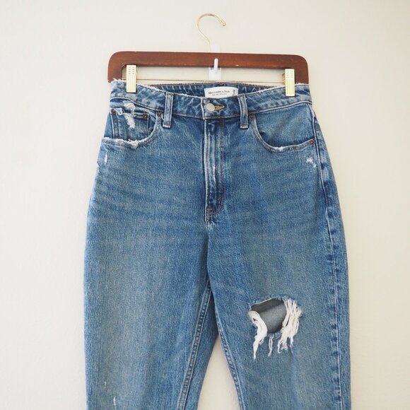 Abercrombie & Fitch Curve Love High Rise Mom Distressed Jean sz 26 / 2 - Picture 3 of 8